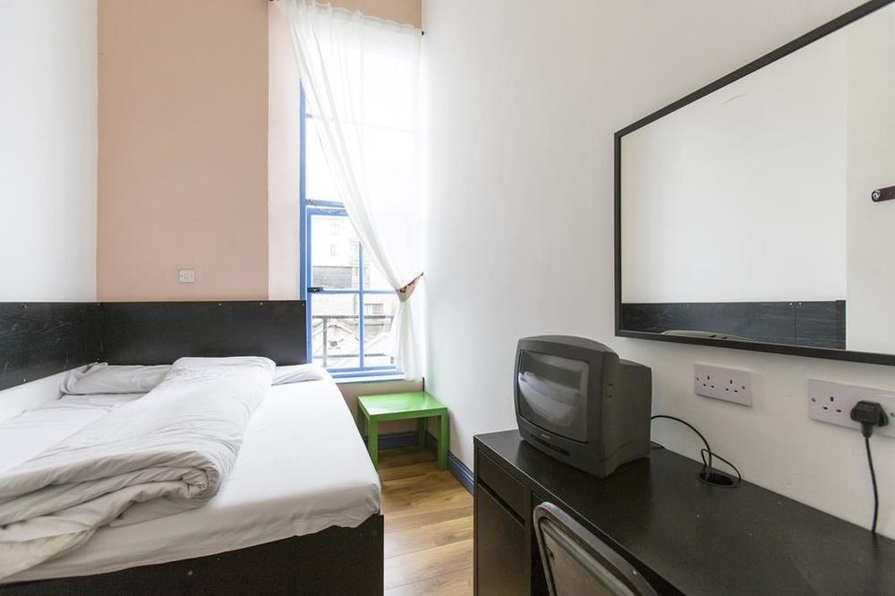 Backpackers D1hostel Albergue *